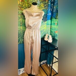 Boohoo Satin Jumpsuit in Soft Pink/Champagne w adjustable straps NWOTS!